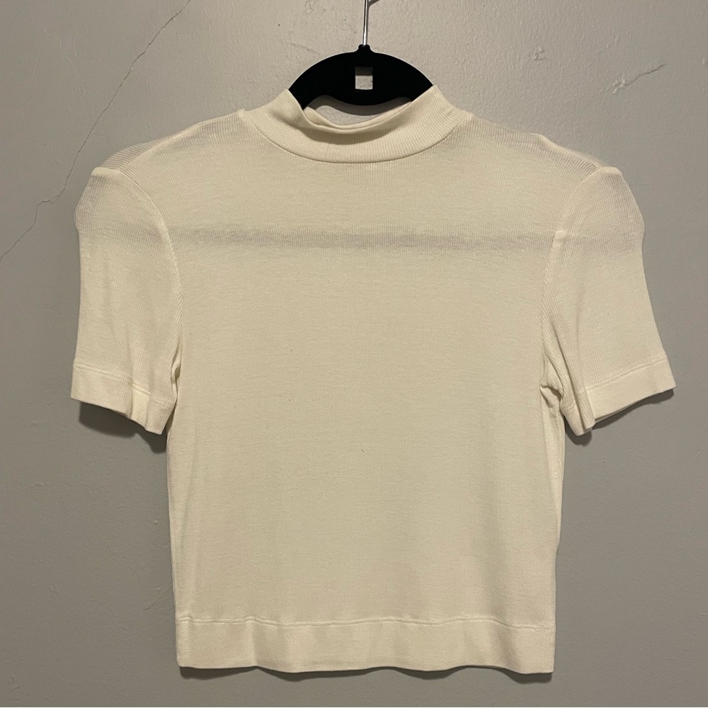 Aritzia Babaton Short Sleeve Ribbed Top